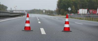 Wegen Bauarbeiten wird eine Überleitung der A8 am Autobahndreieck Saarlouis gesperrt. Symbolfoto: David Young/dpa