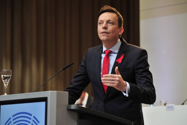 Hier zu sehen: Saar-Ministerpräsident Tobias Hans (CDU). Foto: BeckerBredel