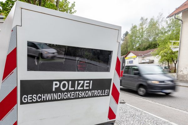 Im Saarland blitzt die Polizei auch in dieser Woche. Symbolfoto: Armin Weigel/dpa