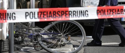 Unfallverursacher lässt Schwerverletzten (15) in Schiffweiler zurück - Polizei bittet um Hinweise