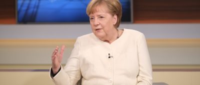 Merkel gab bei "Anne Will" am Sonntagabend ein Interview. Foto: Wolfgang Borrs/NDR/dpa-Bildfunk