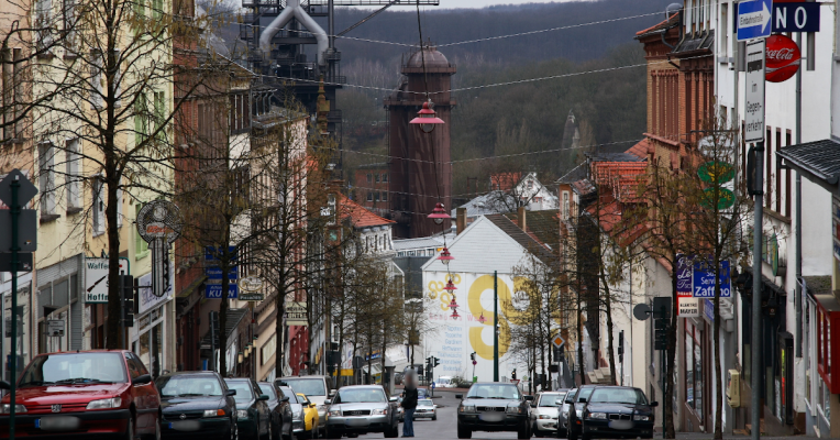 Im Bild zu sehen: die Stadt Neunkirchen. Foto: Wikimedia Commons/FrankBothe/CC3.0-Lizenz/Bild bearbeitet