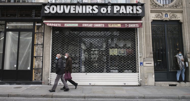 Rund 150.000 Geschäfte seien von der Schließung betroffen. Foto: dpa-Bildfunk/AP/Lewis Joly