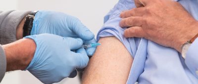 Ab dem 7. Juni sollen Betriebsärzte und - ärztinnen Corona-Impfungen aufnehmen. Symbolfoto: Julian Stratenschulte/dpa-Bildfunk