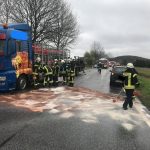 Am Dienstag (4. Mai 2021) kam es auf der L315 bei Asweiler zu einem schweren Unfall. Foto: Dirk Schäfer/Feuerwehr