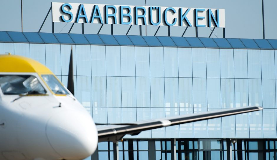 Im Bild zu sehen: das Terminal des Flughafens Saarbrücken. Archivfoto: dpa-Bildfunk/Oliver Dietze