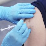 Auch in Mettlach finden Sonderimpfungen mit dem Vakzin von AstraZeneca statt. Symbolfoto: Eugene Hoshiko/dpa-Bildfunk