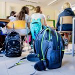 Das Saar-Bildungsministerium rechnet mit "weitgehend regulären Präsenzunterricht" im kommenden Schuljahr. Foto: dpa-Bildfunk/Christoph Soeder