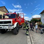 Die Feuerwehr St. Ingbert besuchte den neunjährigen Fabian zum Geburtstag. Foto: Stadt St. Ingbert