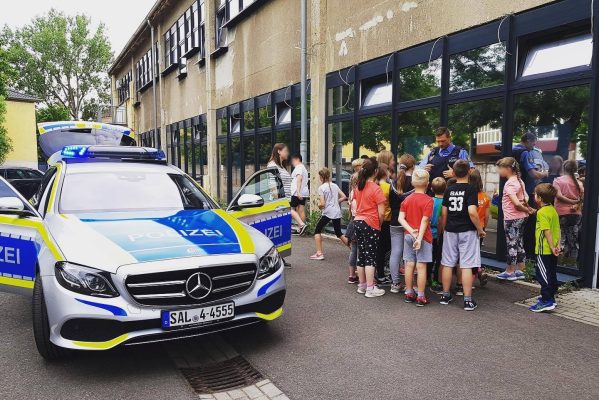 Die saarländische Polizei besuchte den Verein "Herzenssache", der sich für die Chancengleichheit von Kindern einsetzt.  Foto: Polizei Saarland